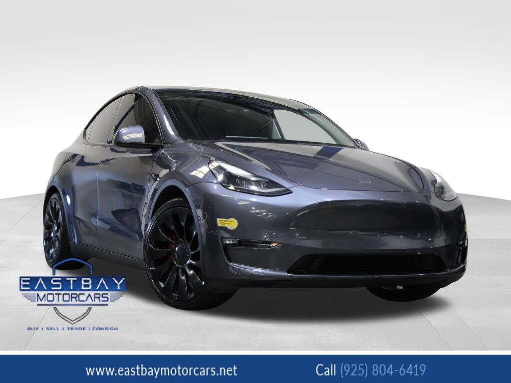 2022 TESLA Model Y