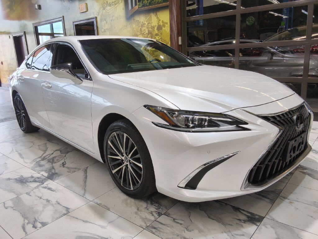 2023 LEXUS ES