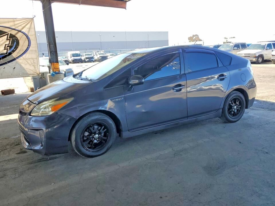 2015 TOYOTA PRIUS