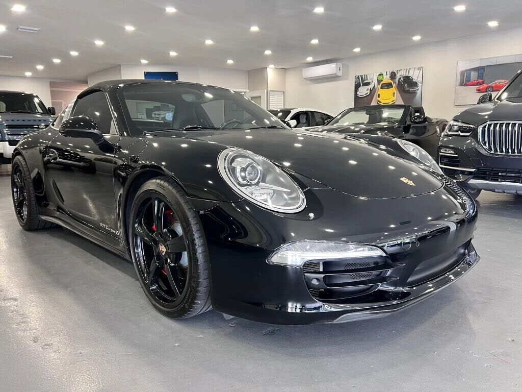2014 PORSCHE 911