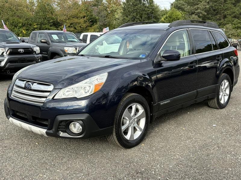 2013 SUBARU Outback