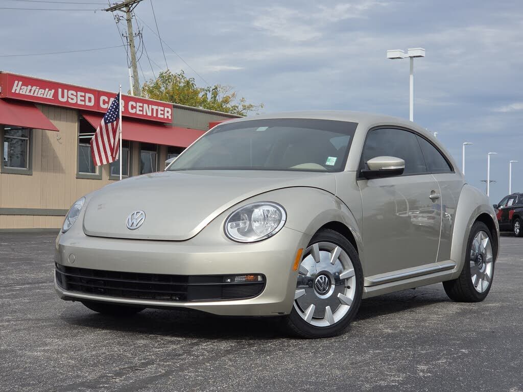 2012 VOLKSWAGEN Beetle