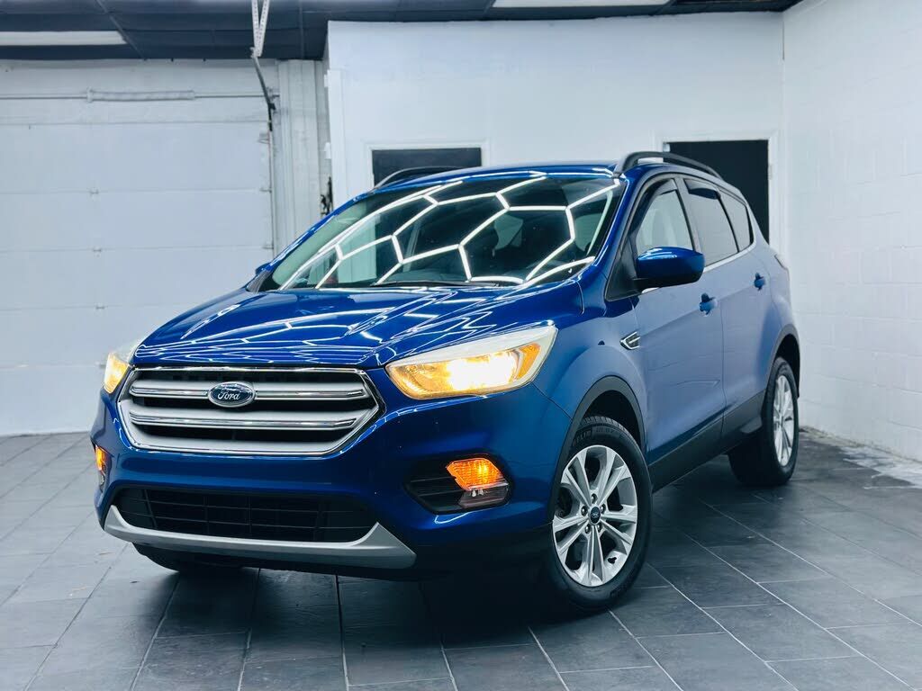 2018 FORD Escape