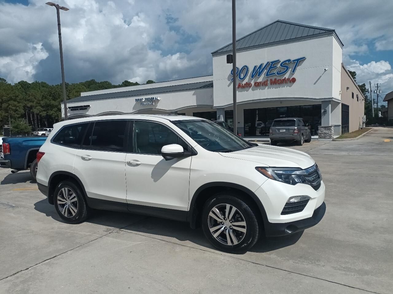 2017 HONDA Pilot