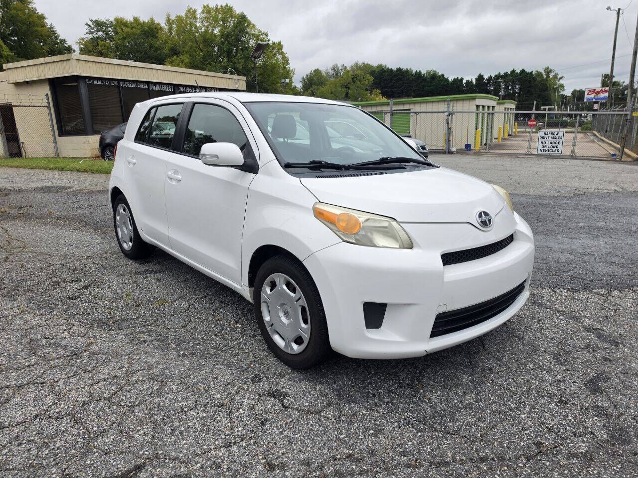 2010 TOYOTA SCION
