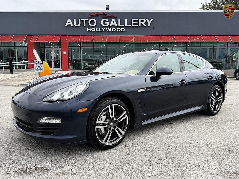 2012 PORSCHE Panamera