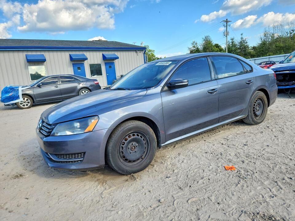 2014 VOLKSWAGEN Passat