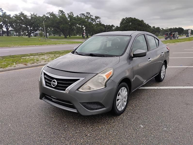 2016 NISSAN Versa