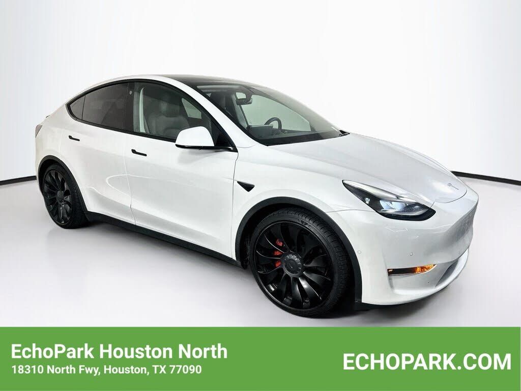 2022 TESLA Model Y