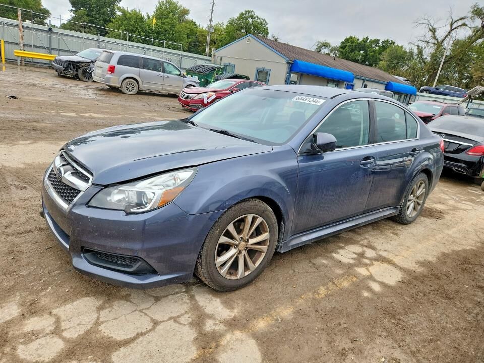 2014 SUBARU Legacy