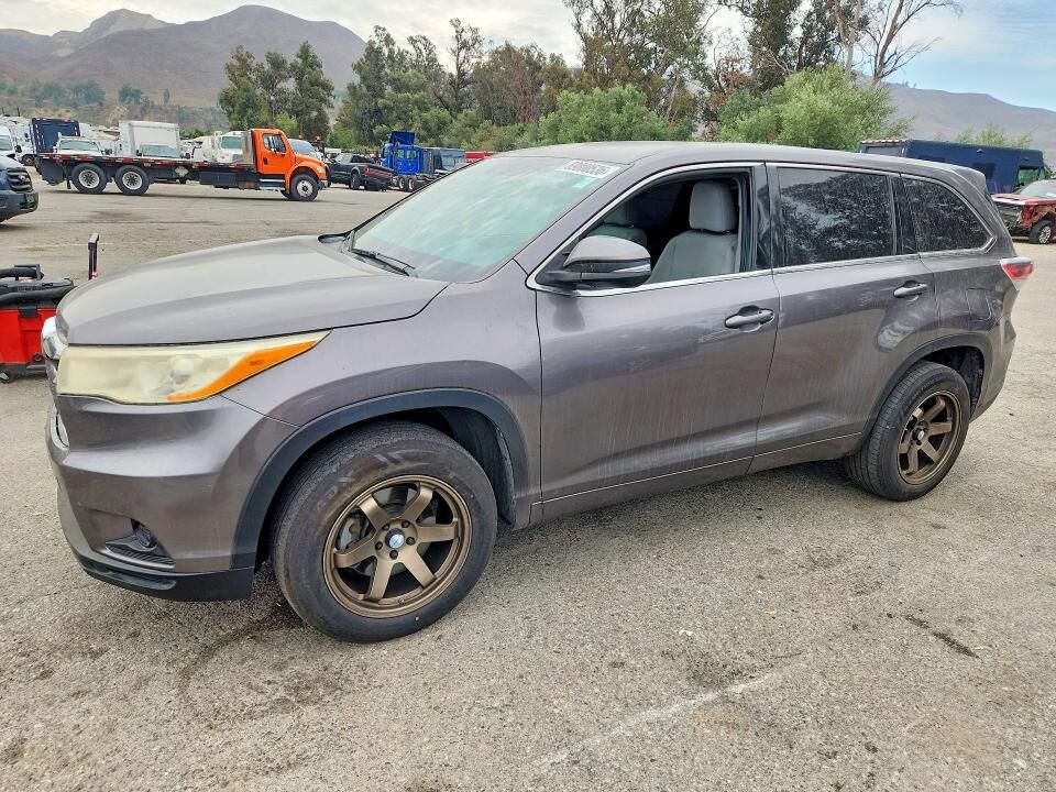 2014 TOYOTA Highlander