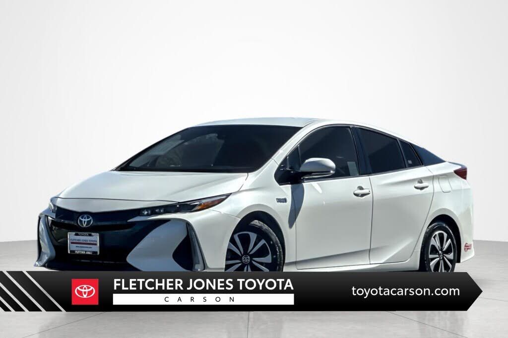 2017 TOYOTA Prius