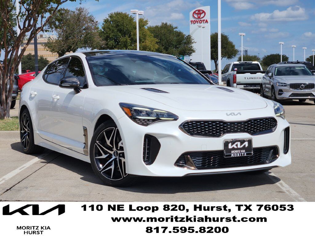2022 KIA Stinger