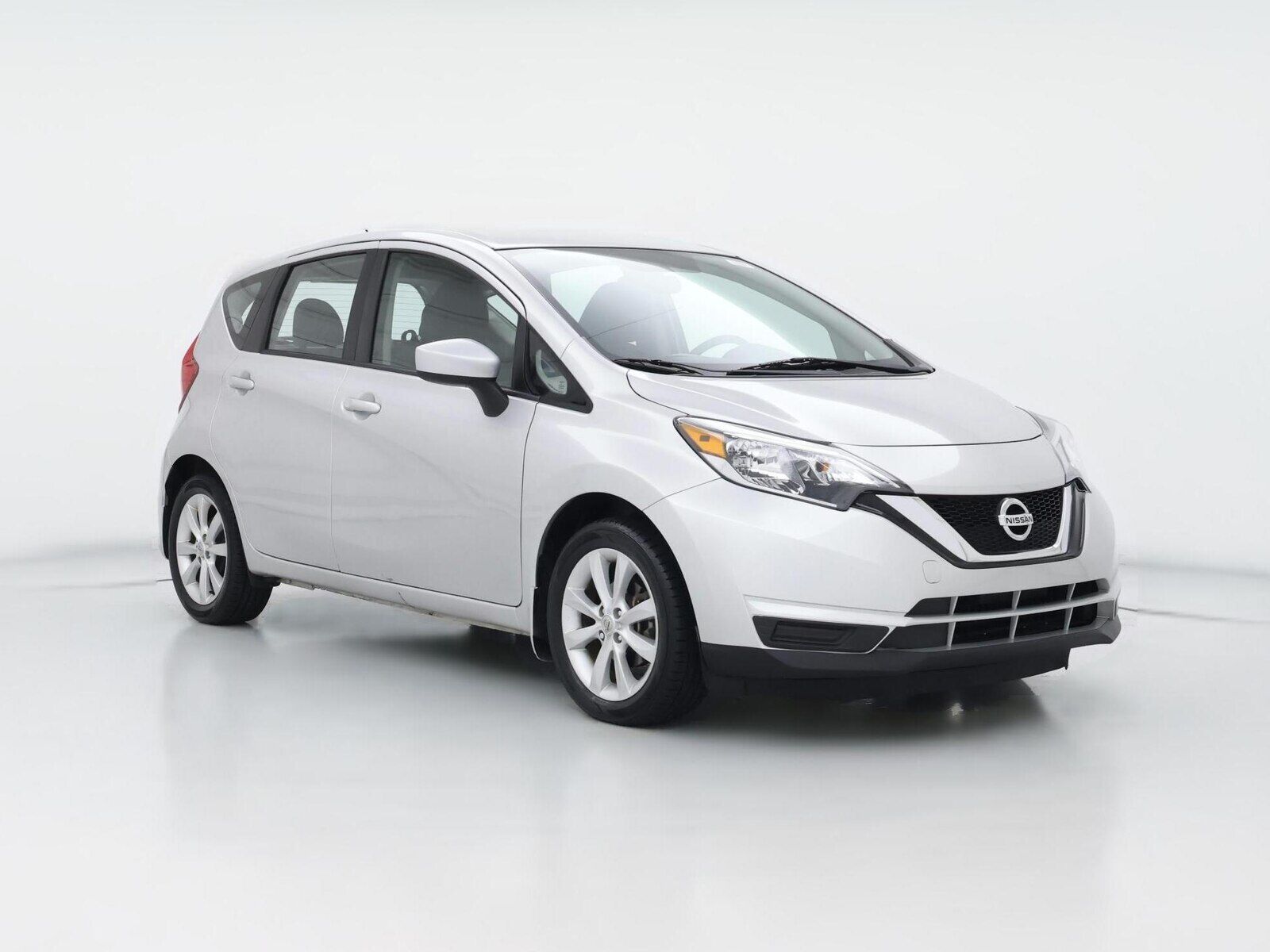 2018 NISSAN Versa
