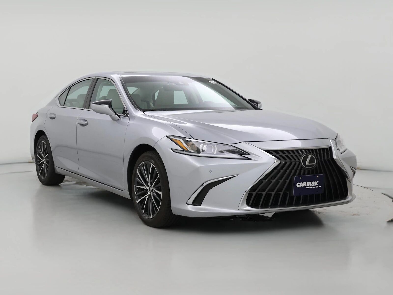 2025 LEXUS ES