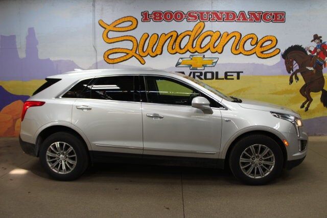 2017 CADILLAC XT5