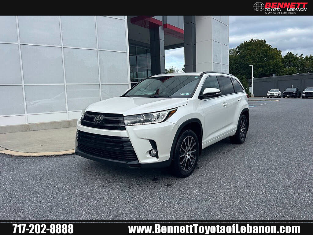 2017 TOYOTA Highlander