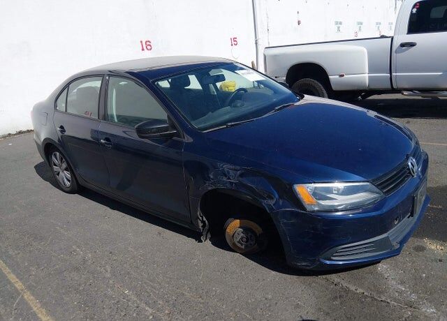 2012 VOLKSWAGEN Jetta