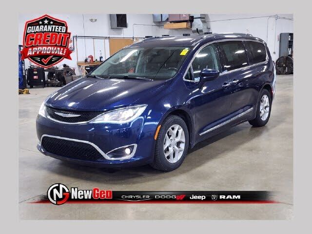 2019 CHRYSLER Pacifica