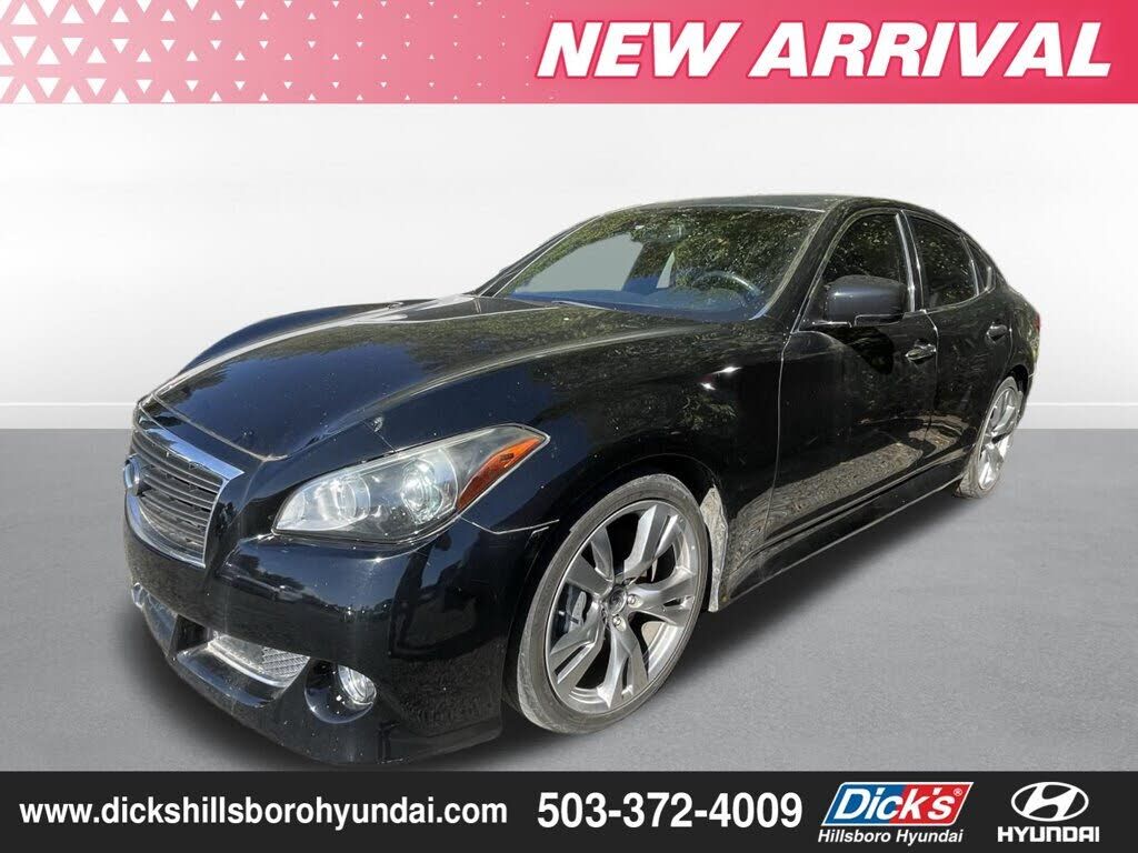 2013 INFINITI M56