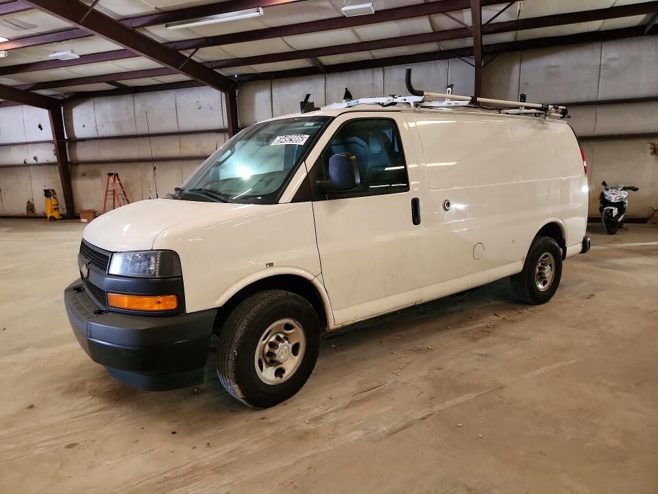2020 CHEVROLET Express