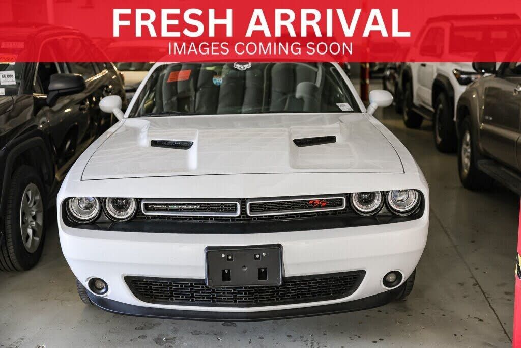 2016 DODGE Challenger
