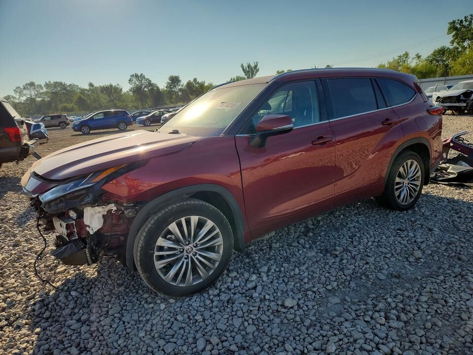 2021 TOYOTA Highlander