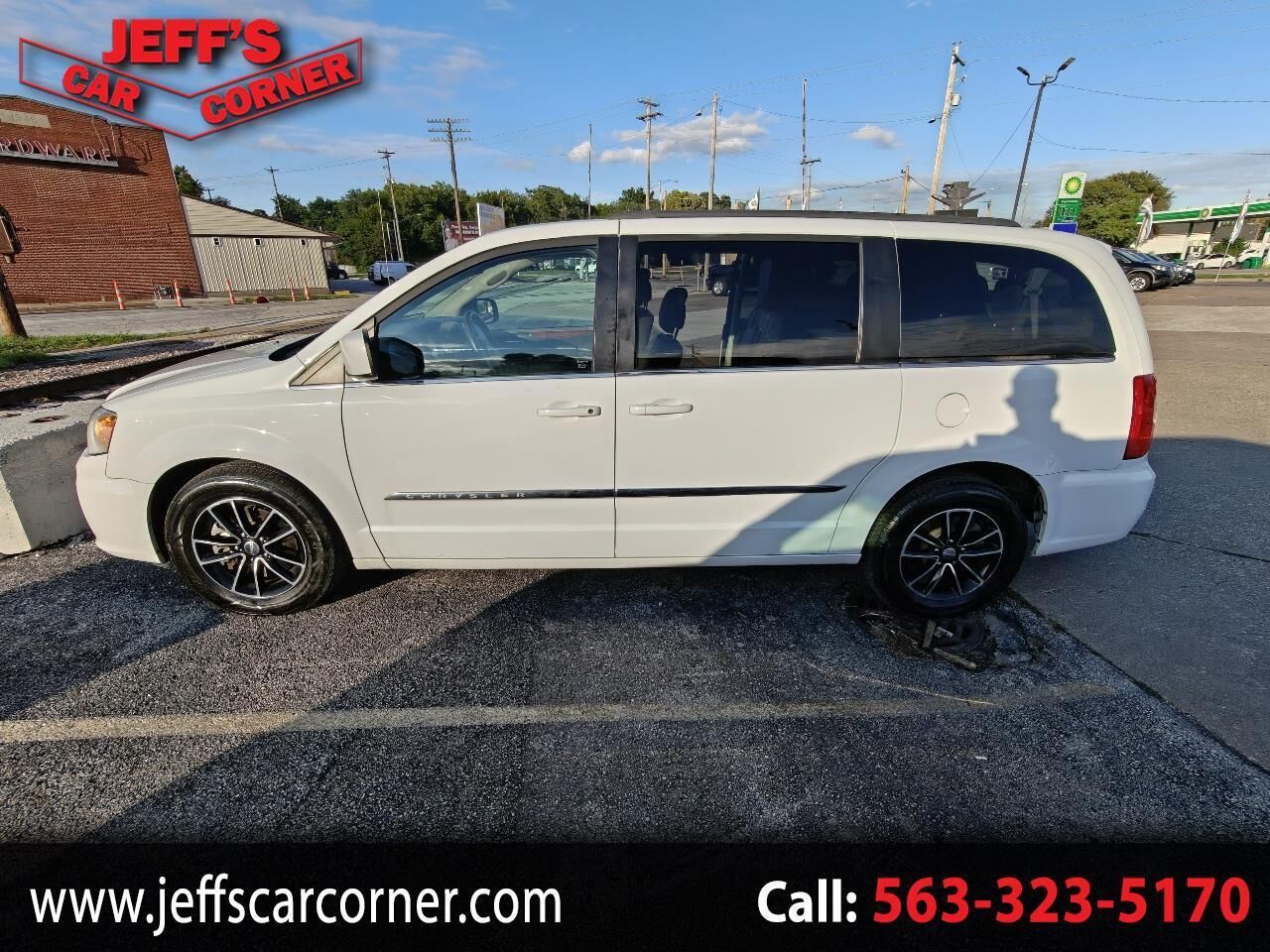 2015 CHRYSLER Town and Country