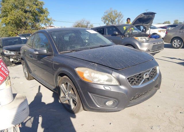 2013 VOLVO C30