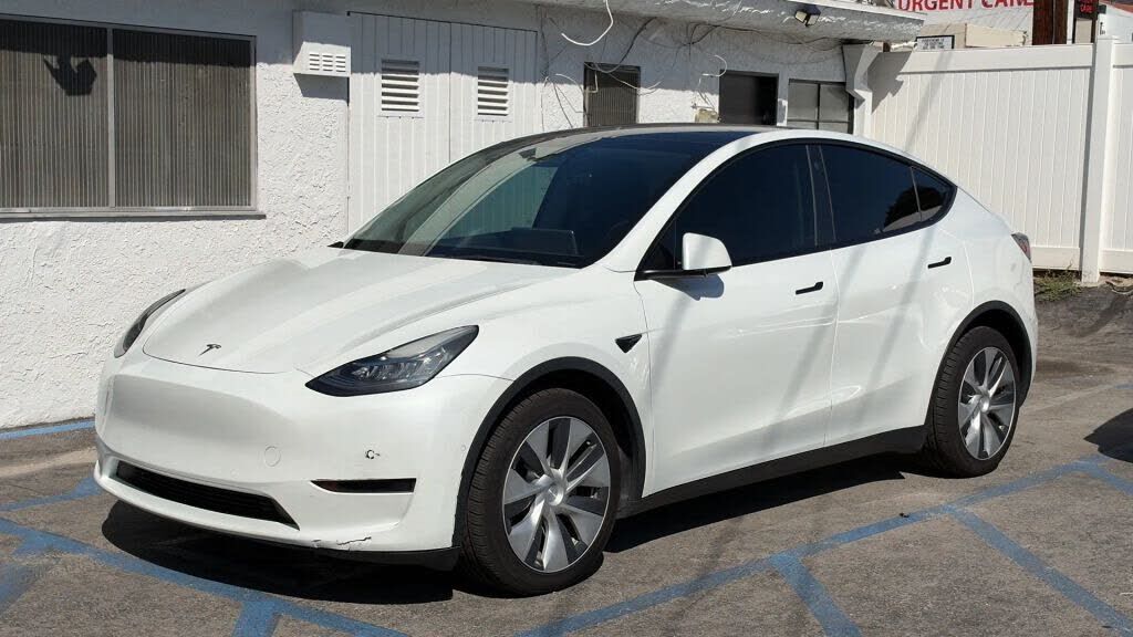 2021 TESLA Model Y