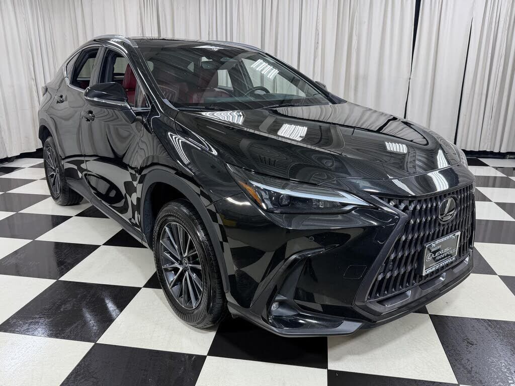 2022 LEXUS NX