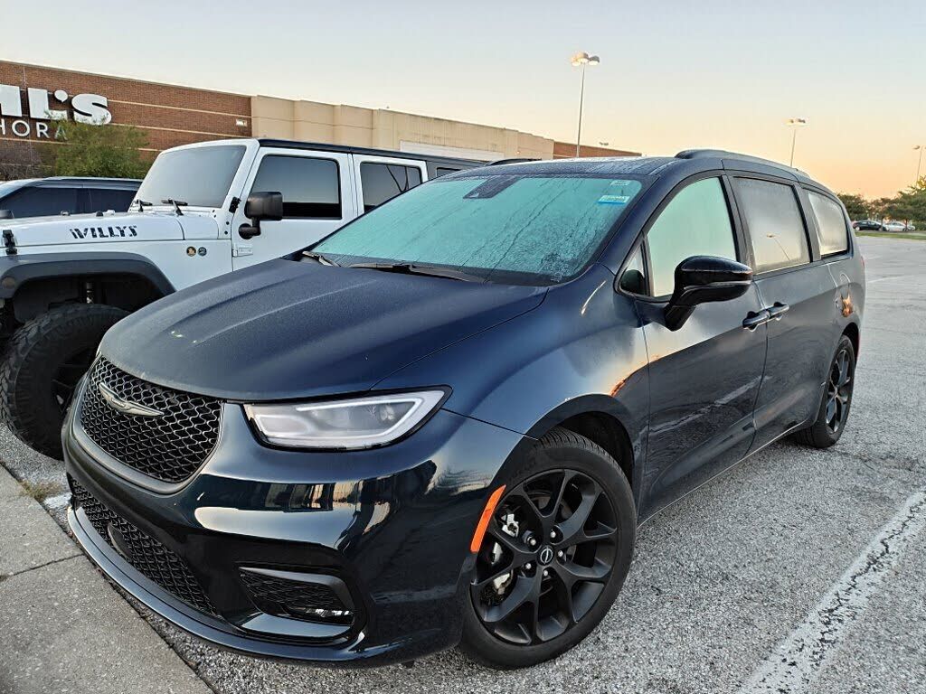 2025 CHRYSLER Pacifica