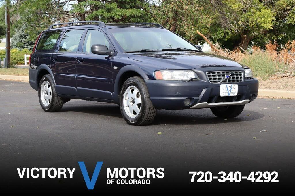 2002 VOLVO V70