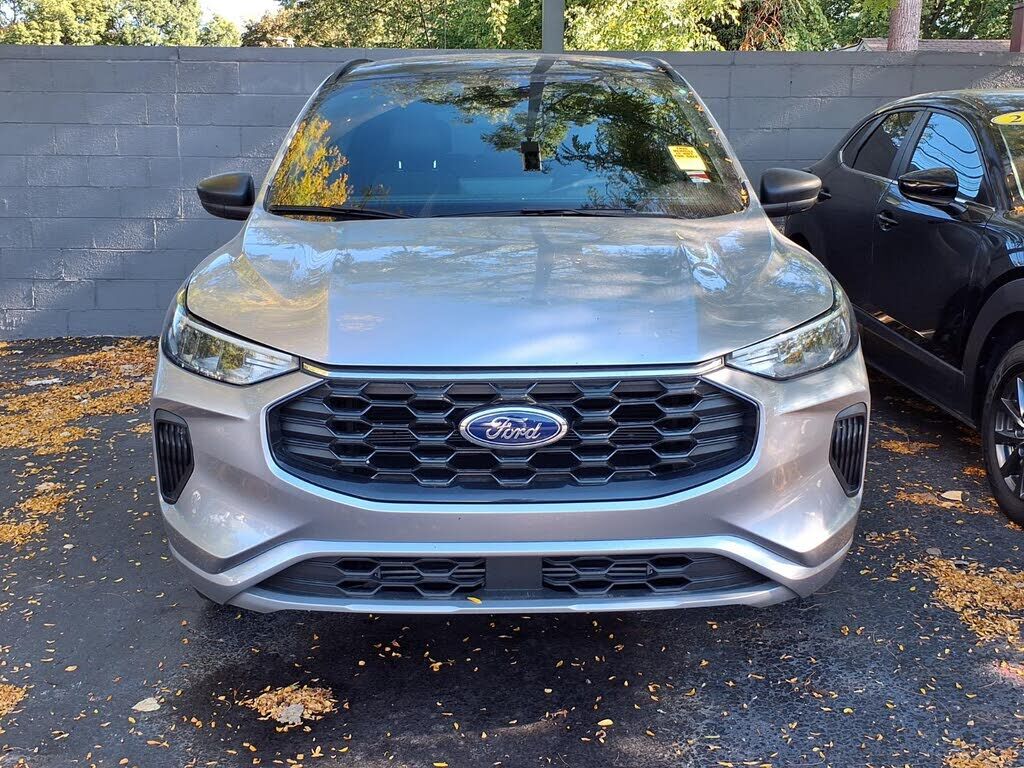 2024 FORD Escape