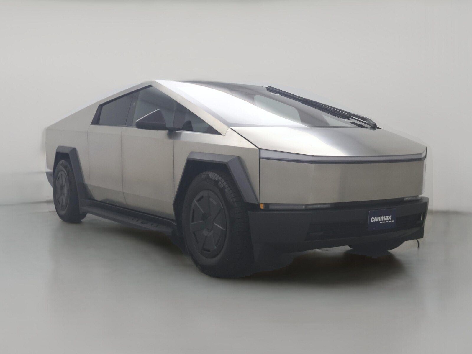2025 TESLA Cybertruck