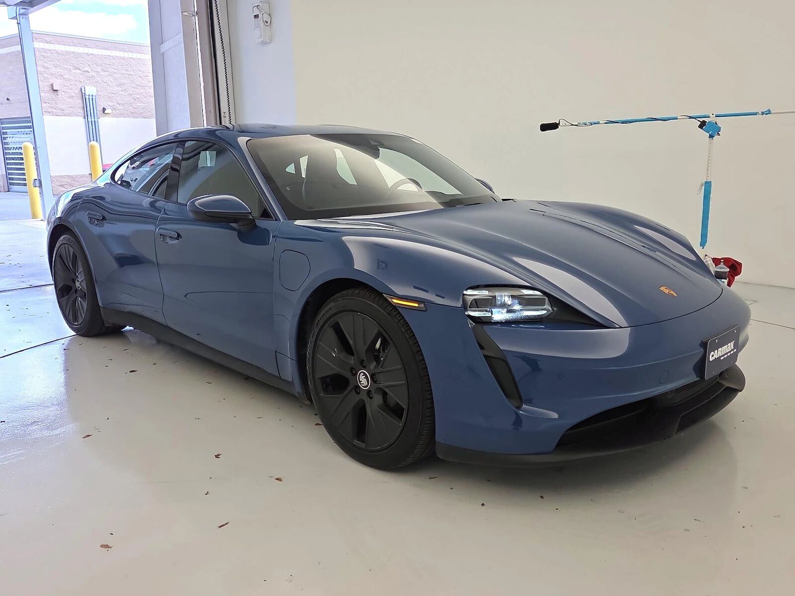 2022 PORSCHE Taycan