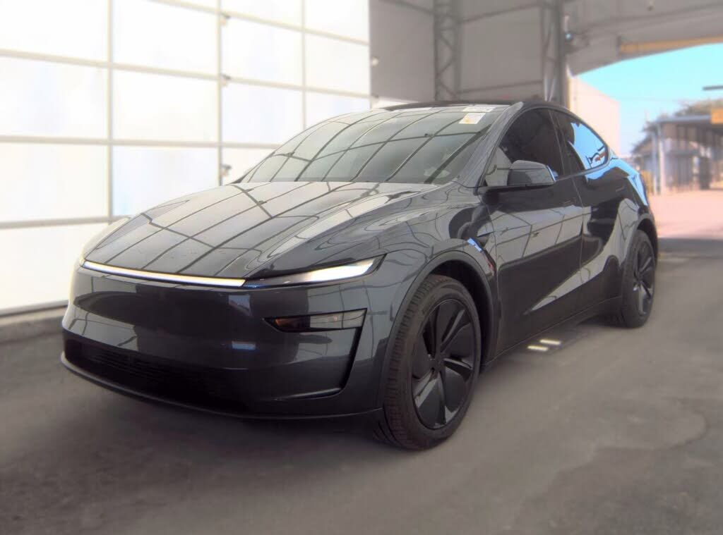 2026 TESLA Model Y