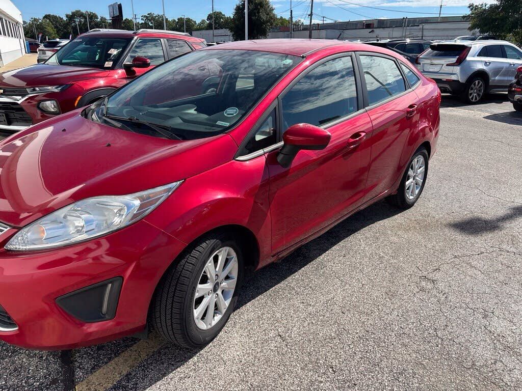 2012 FORD Fiesta