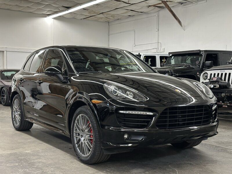 2013 PORSCHE Cayenne