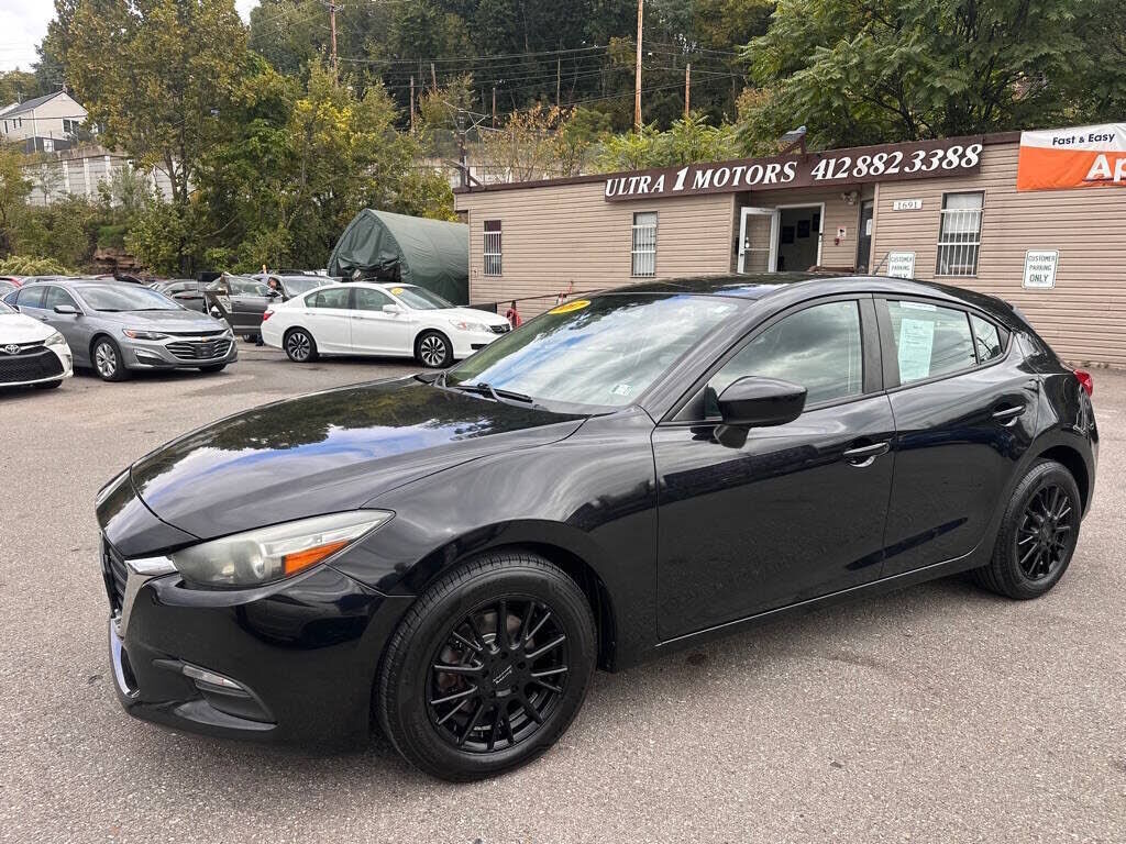 2017 MAZDA Mazda3
