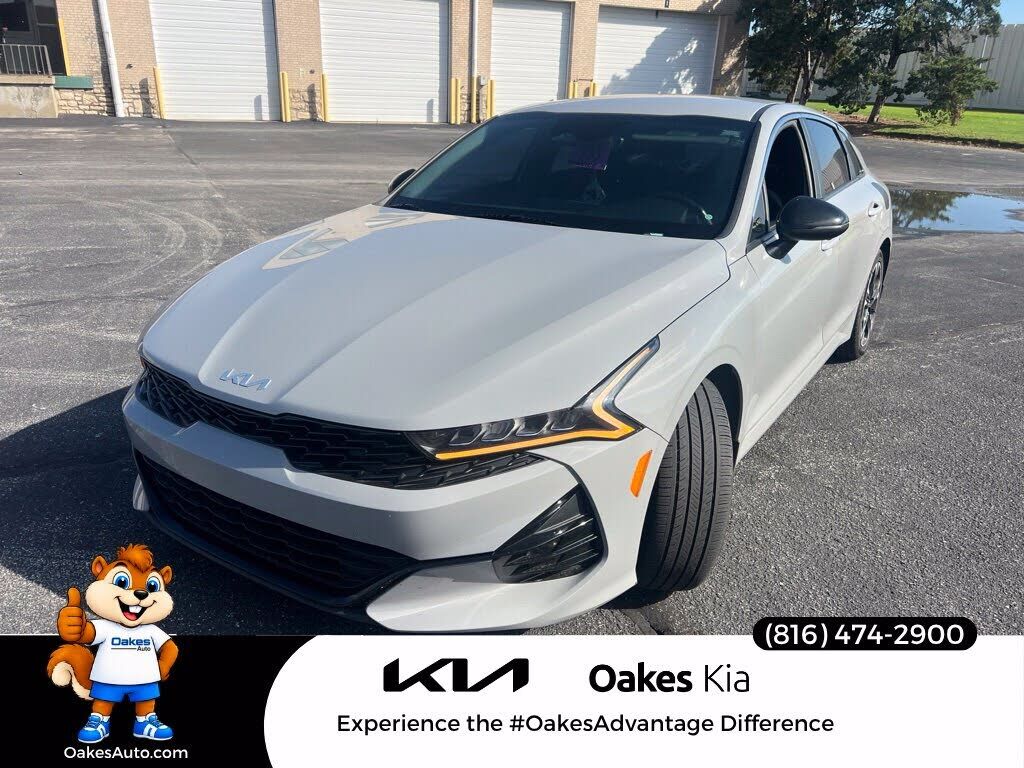 2022 KIA K5