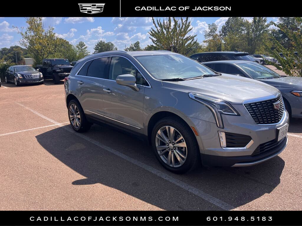 2025 CADILLAC XT5