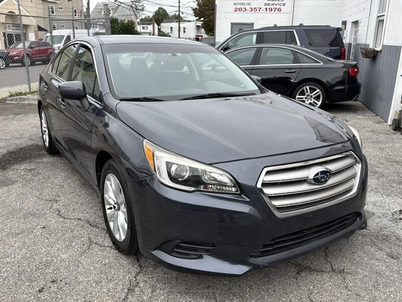 2017 SUBARU Legacy