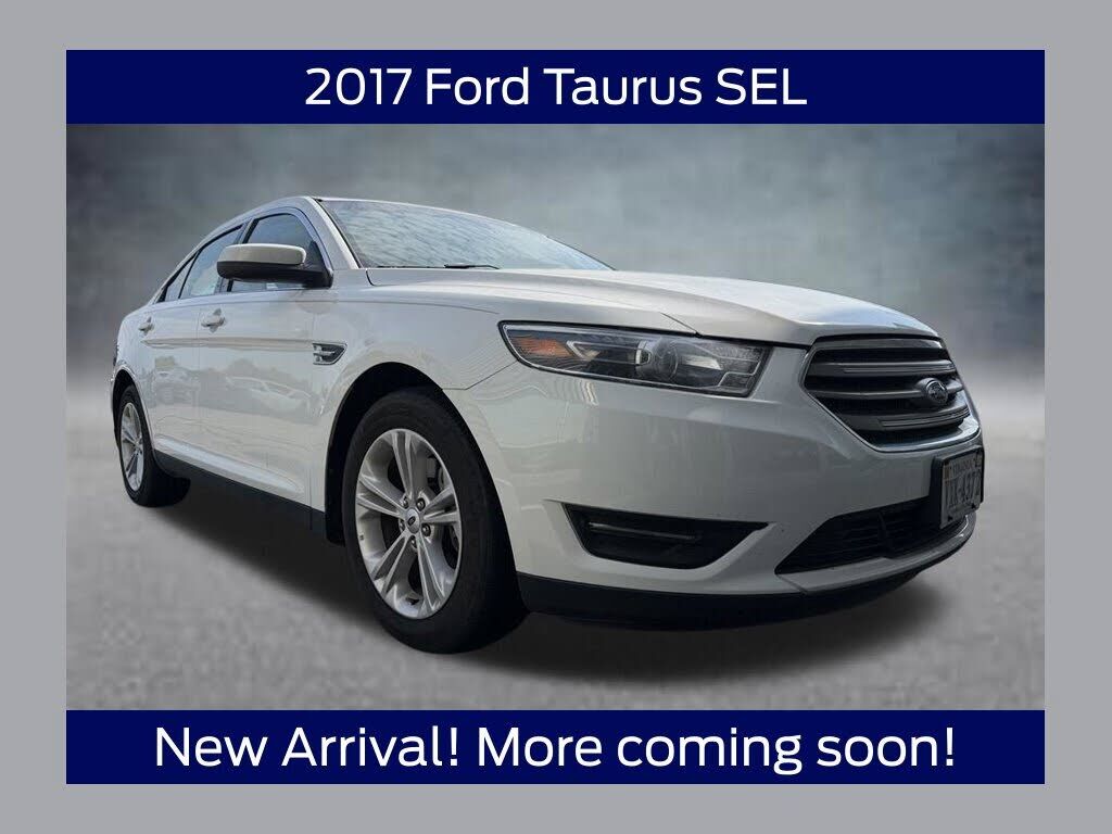 2017 FORD Taurus