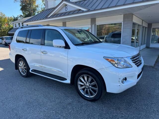 2011 LEXUS LX