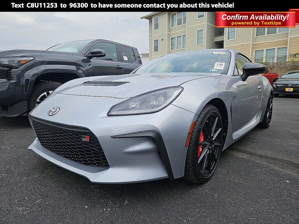 2025 TOYOTA GR86