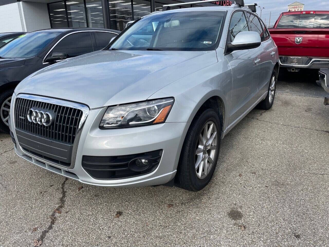 2011 AUDI Q5