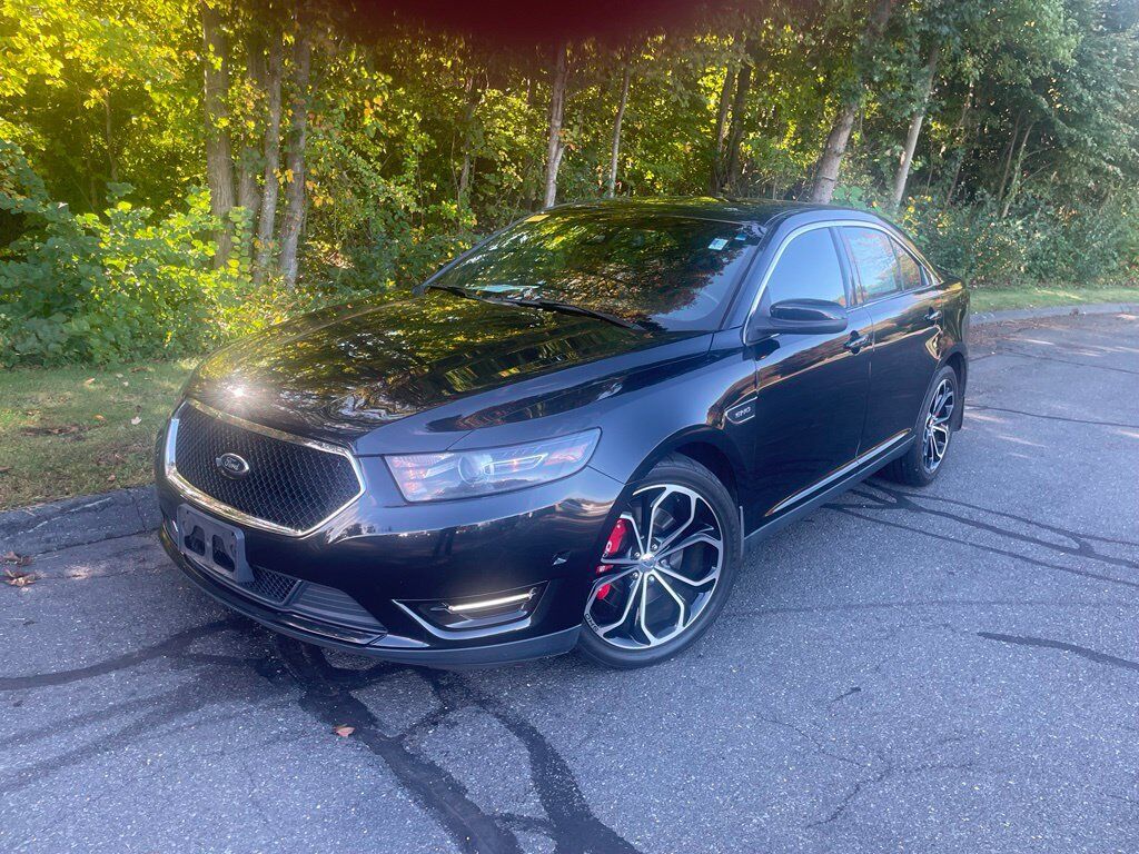 2013 FORD Taurus