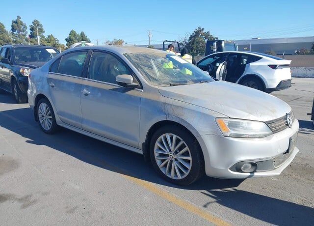 2012 VOLKSWAGEN Jetta