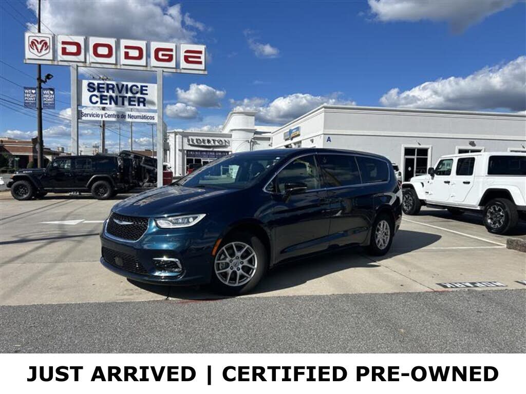 2025 CHRYSLER Pacifica